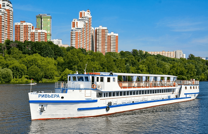 Теплоход Ривьера аренда в Москве – цены на официальном сайте